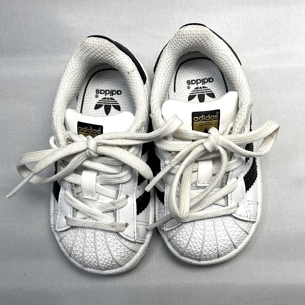 Adidas superstar shoes, size 5 baby/toddler